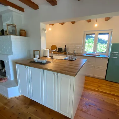 Apartma Kolpa-riverhouse Podzemelj * Borst (Metlika)