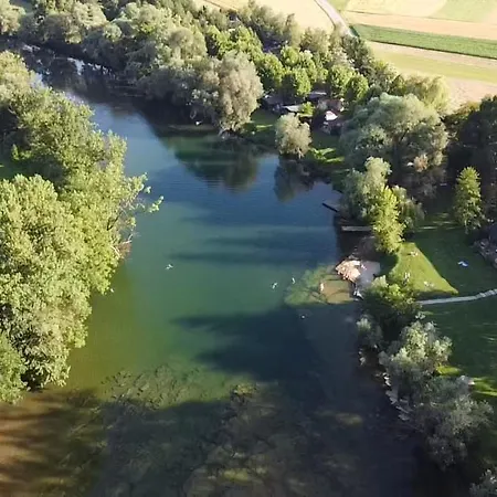 Apartma Kolpa-riverhouse Podzemelj *